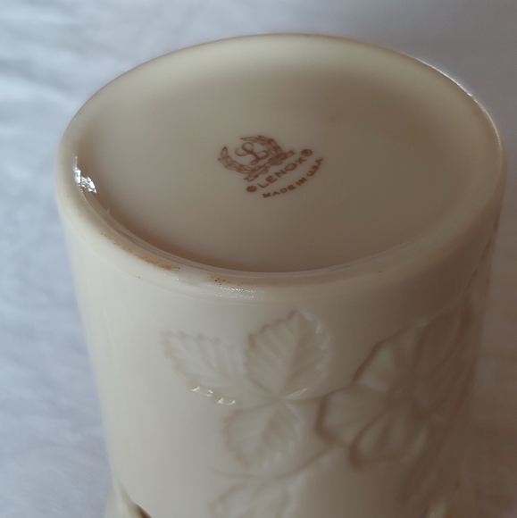 Lenox Heart Cutout Vase - Picture 5 of 8